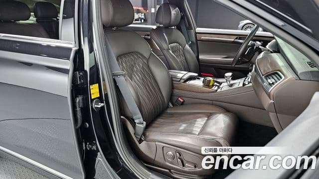 Genesis G90 Premium Luxury, 2021 10