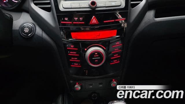 KG모빌리티(SsangYong) Tivoli LX 2WD, 2017 16