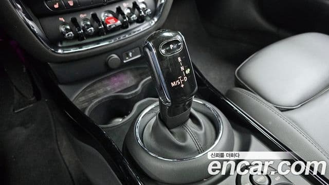 Mini Cooper 클럽맨 2세대, 2020 9