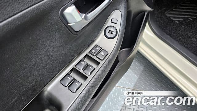 Kia All New Morning Luxury, 2012 17