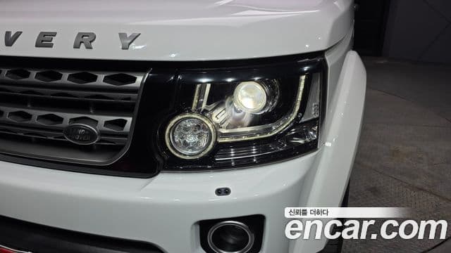 Land Rover Discovery 4 3.0 SDV6 SE, 2016 16