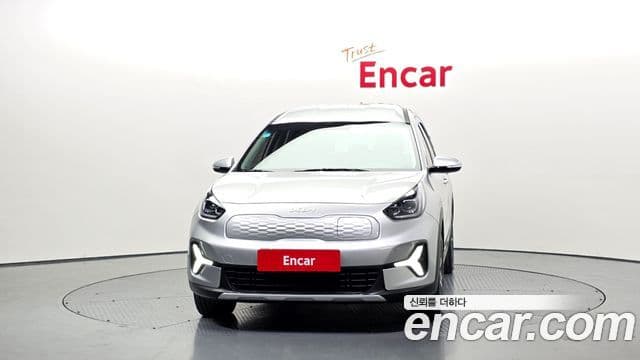 Kia Niro Plus Air (таксомоторный тип), 2023 3