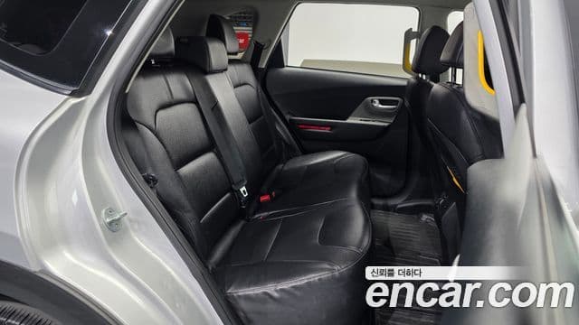 Kia Niro Plus Air (таксомоторный тип), 2023 12