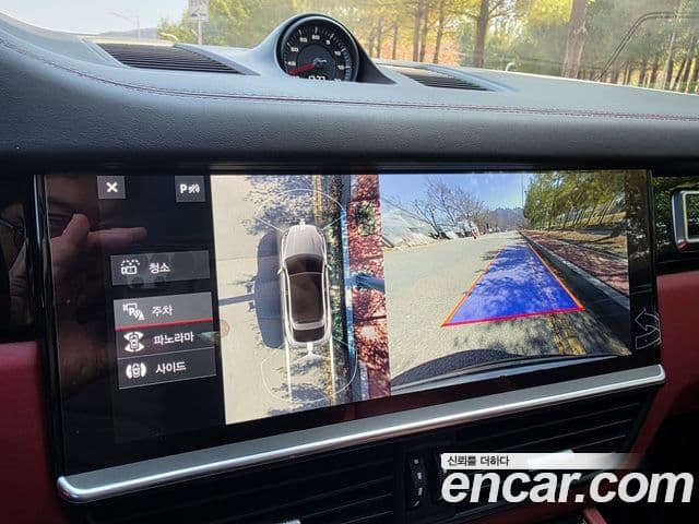 Porsche Cayenne (PO536) 3.0 купе, 2020 12