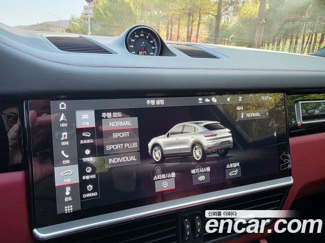 Porsche Cayenne (PO536) 3.0 купе, 2020 14