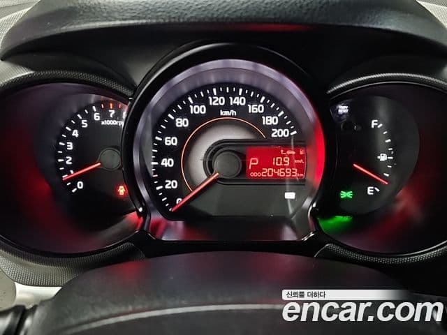 Kia Ray фургон /, 2016 8