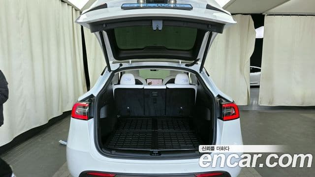 Tesla модель Y Long Range AWD, 2022 20