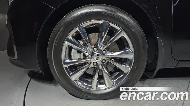 Kia The / новый New Carnival Noblesse, 2019 все фото