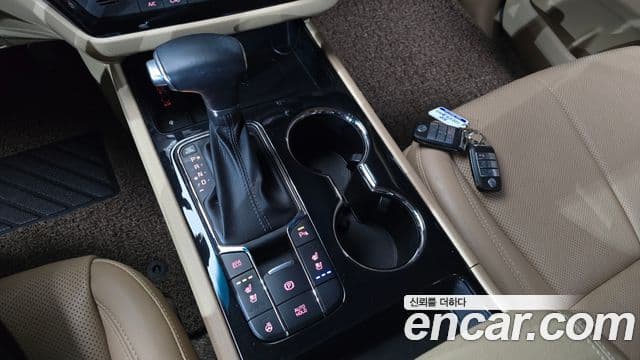 Kia The / новый New Carnival Noblesse, 2019 9