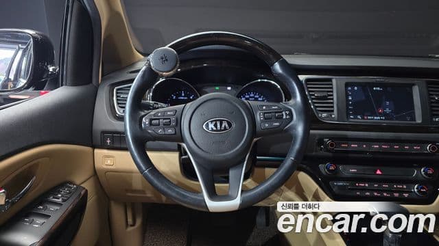 Kia The / новый New Carnival Noblesse, 2019 13