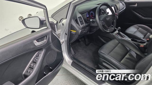 Kia K3 Luxury, 2015 11