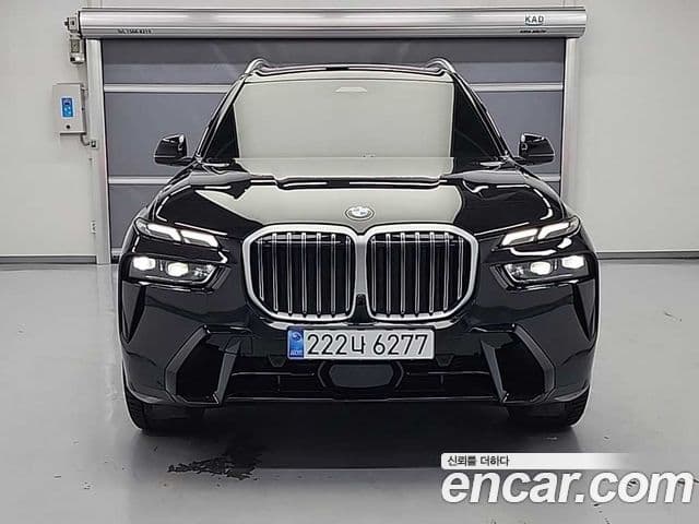 BMW X7 (G07) xDrive 40i M Sport 6인승, 2025 2
