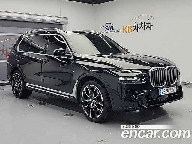 BMW X7 (G07) xDrive 40i M Sport 6인승, 2025 4
