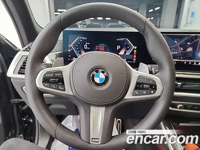 BMW X7 (G07) xDrive 40i M Sport 6인승, 2025 9