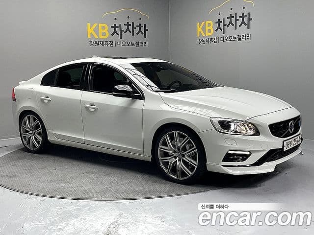 Volvo S60 2세대, 2017 1