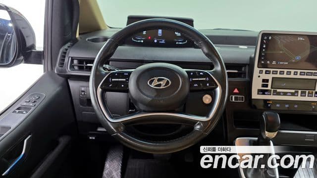 Hyundai Staria Modern, 2023 13