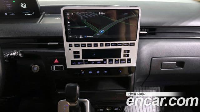 Hyundai Staria Modern, 2023 14