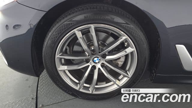 BMW 5시리즈 (G30) 520d M Sport Special Edition, 2018 все фото