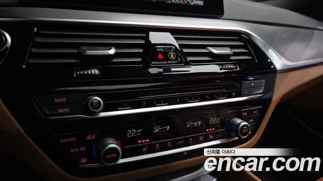 BMW 5시리즈 (G30) 520d M Sport Special Edition, 2018 17