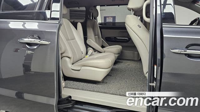 Kia The / новый New Carnival Special, 2020 12