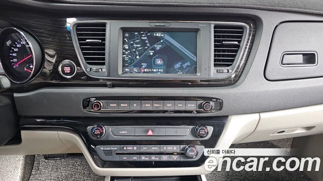 Kia The / новый New Carnival Special, 2020 16