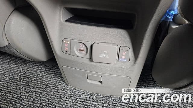 Kia The / новый New Carnival Special, 2020 19