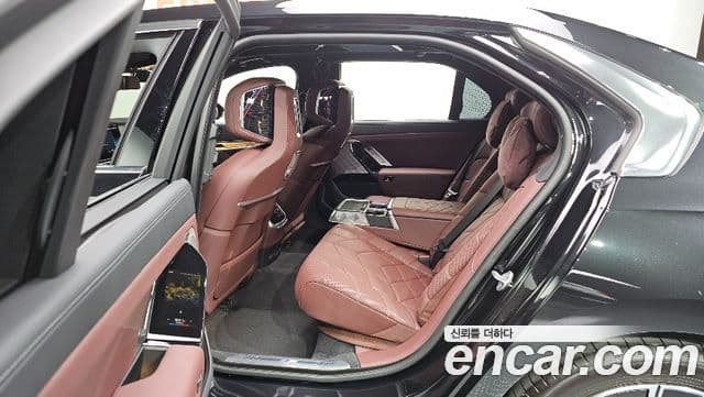 BMW 7시리즈 (G70) 740i xDrive M Sport, 2025 11