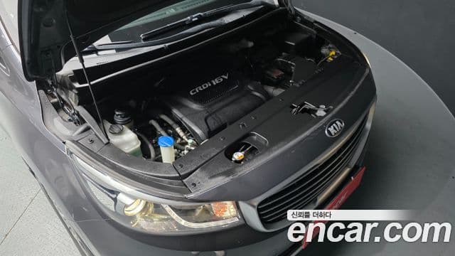 Kia All New Carnival Prestige, 2015 6