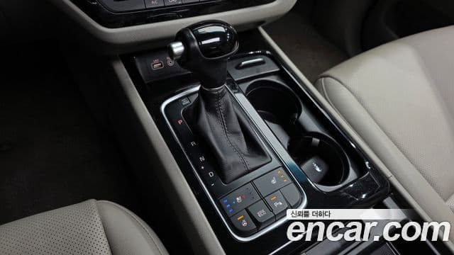 Kia All New Carnival Prestige, 2015 9