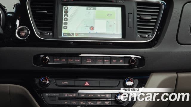 Kia All New Carnival Prestige, 2015 14