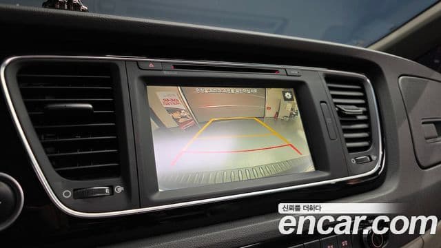 Kia All New Carnival Prestige, 2015 15