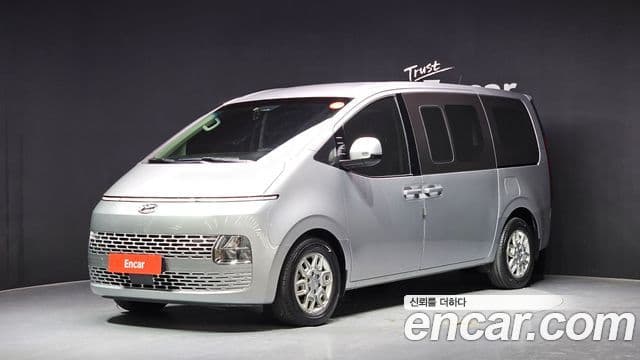 Hyundai Staria Modern, 2024 1