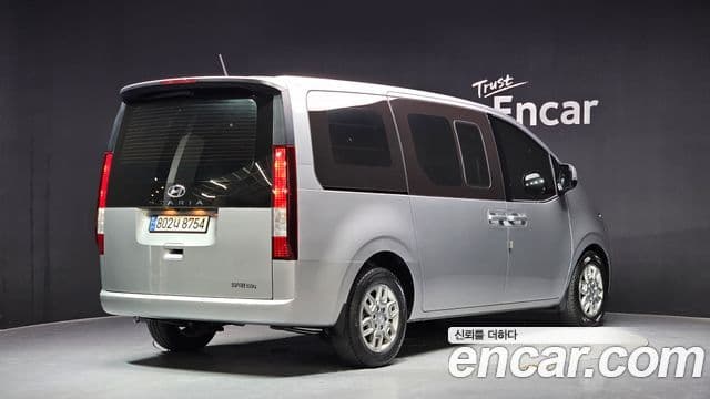 Hyundai Staria Modern, 2024 2