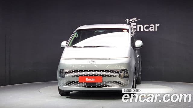 Hyundai Staria Modern, 2024 3