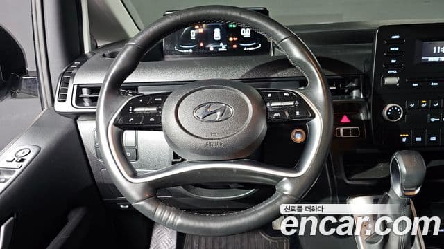Hyundai Staria Modern, 2024 14