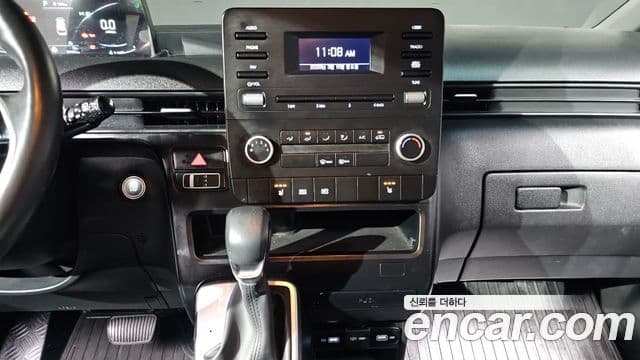 Hyundai Staria Modern, 2024 15