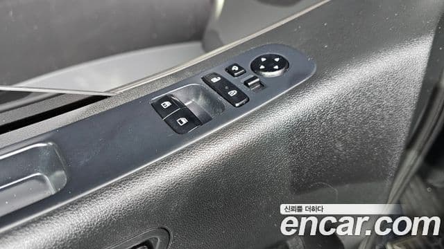 Hyundai Staria Modern, 2024 17