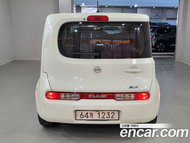 Nissan 큐브 Z12, 2011 4