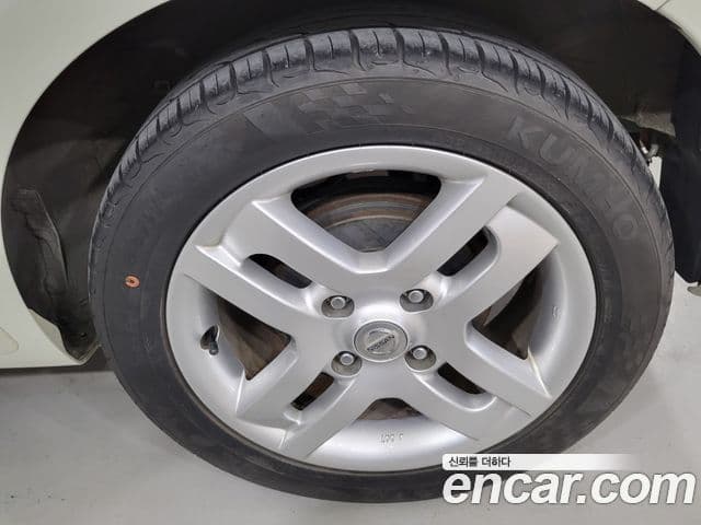 Nissan 큐브 Z12, 2011 все фото