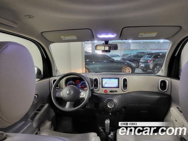 Nissan 큐브 Z12, 2011 7