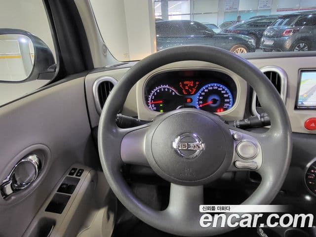 Nissan 큐브 Z12, 2011 8