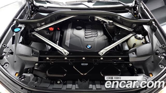 BMW X7 (G07) xDrive 40i M Sport 6인승, 2022 6