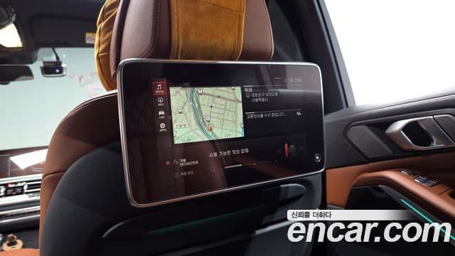 BMW X7 (G07) xDrive 40i M Sport 6인승, 2022 18