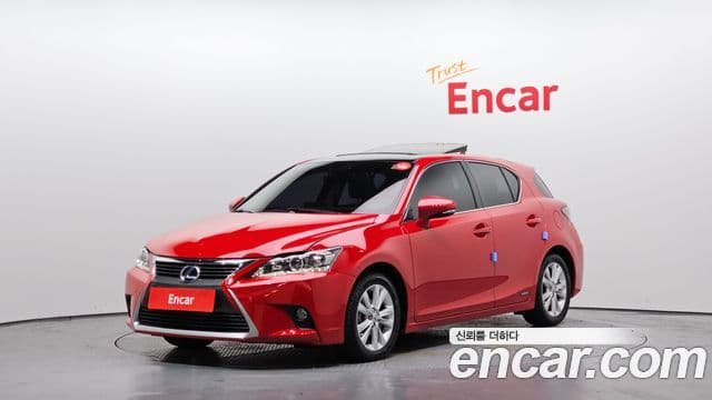 Lexus CT200h ZWA10, 2016 1
