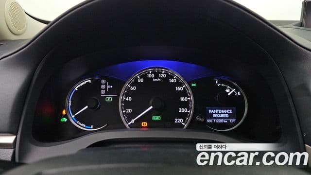 Lexus CT200h ZWA10, 2016 8