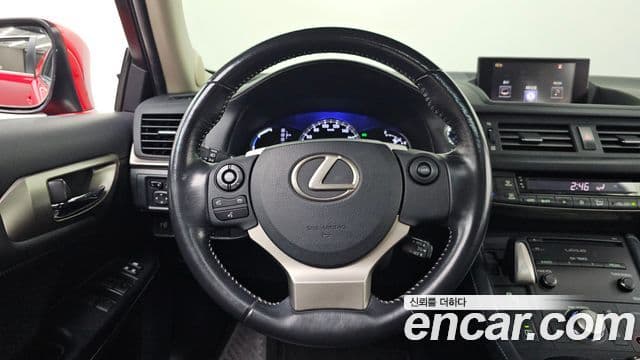 Lexus CT200h ZWA10, 2016 14