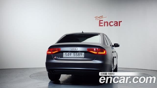 Audi New A4 B8, 2013 4