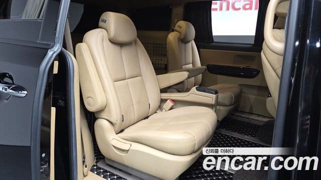 Kia The / новый New Carnival Noblesse Special, 2019 10