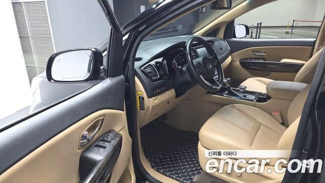 Kia The / новый New Carnival Noblesse Special, 2019 12
