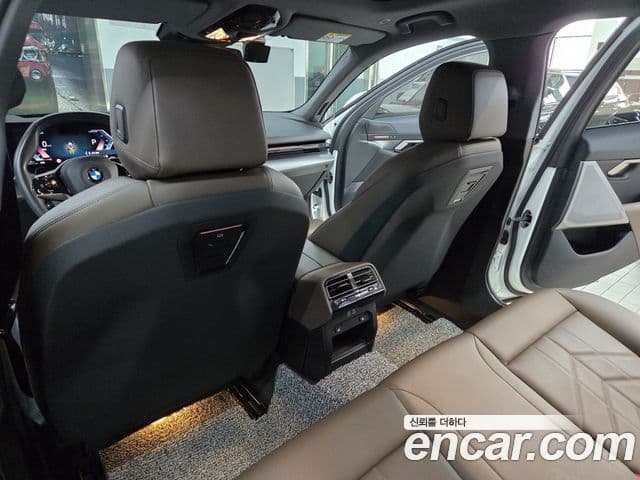 BMW 5시리즈 (G60), 2024 6